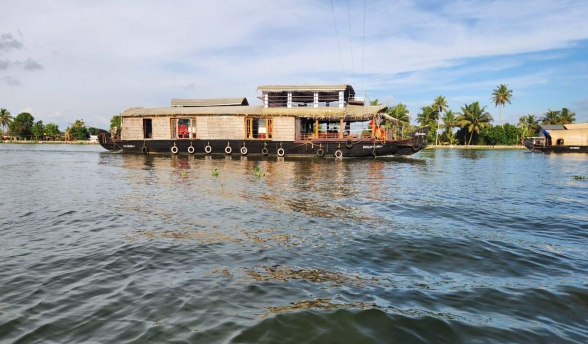 houseboat experience at alleppey